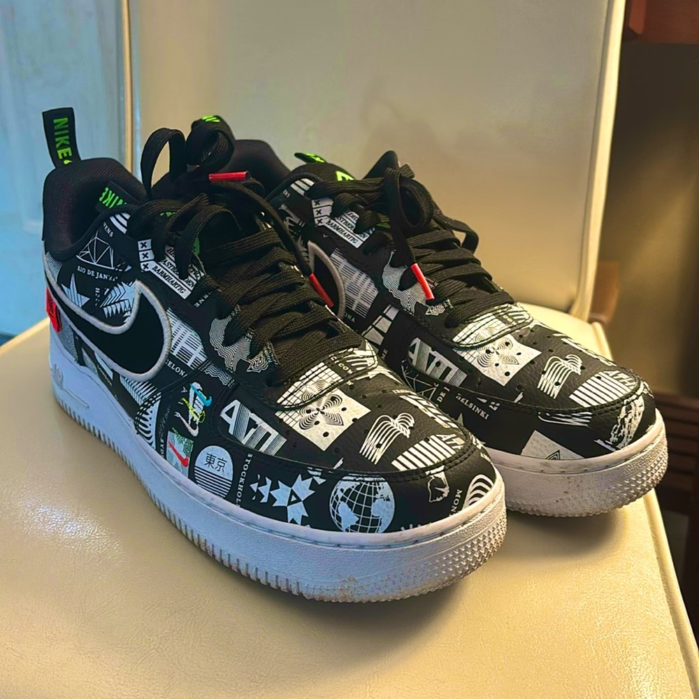 Nike Air Force 1 Low Worldwide (no tags)